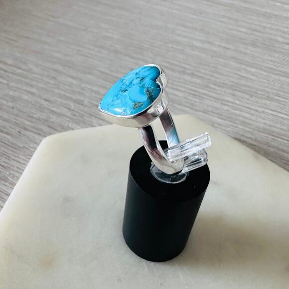 Heart Composite Mohave Blue Turquoise Sterling Silver Ring - Picture 8 of 9